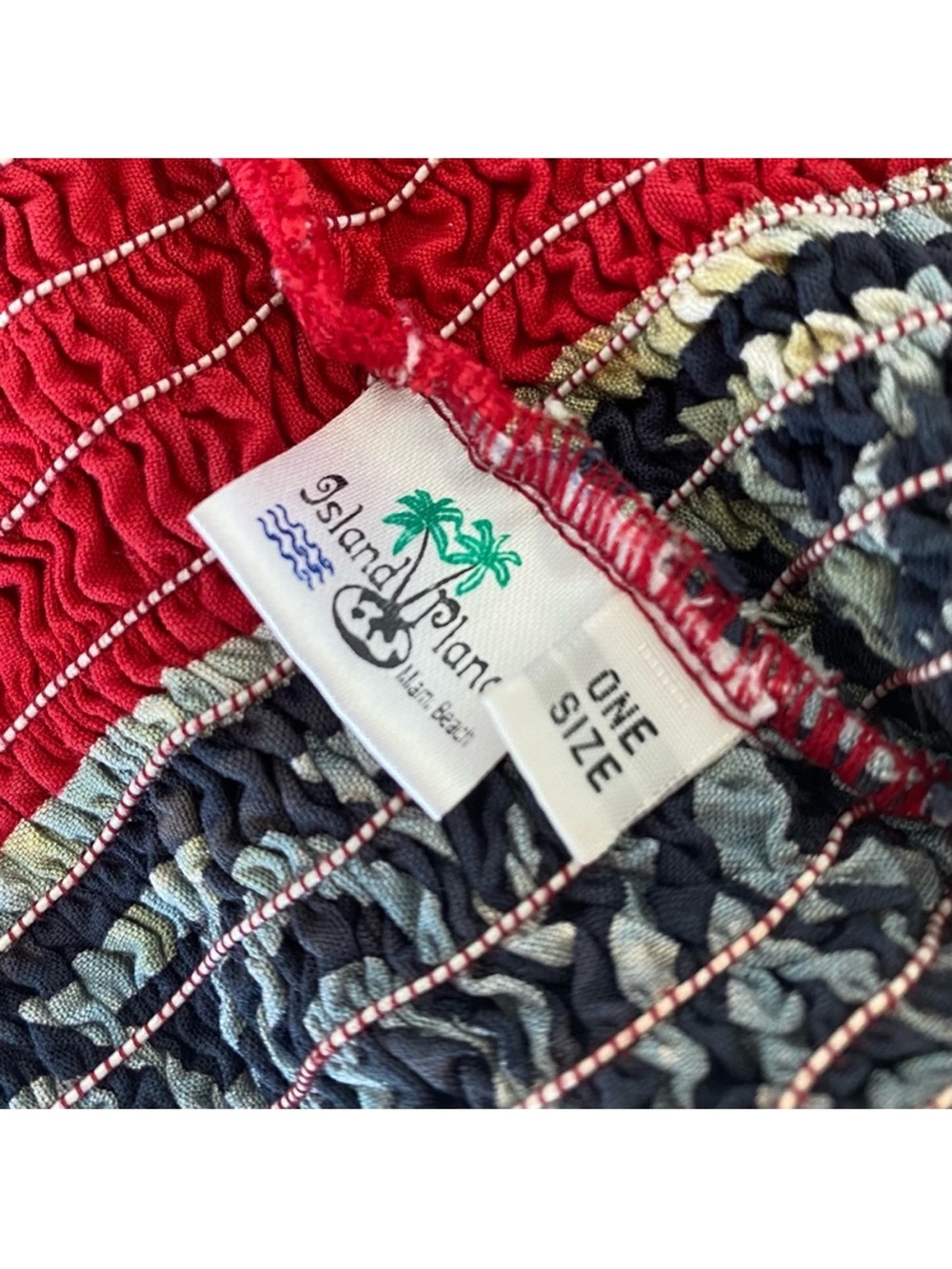 Smocked Red Patterned Tube Top - Picture 5 of 5
